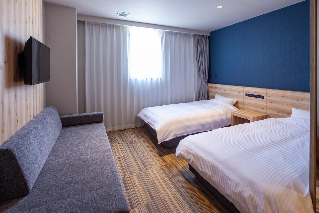 Y'S Cabin&Hotel Naha Kokusai Street מראה חיצוני תמונה